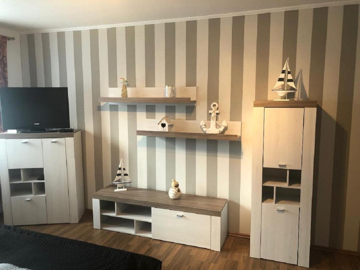 Ferienwohnung Neustrelitz Bagian luar foto