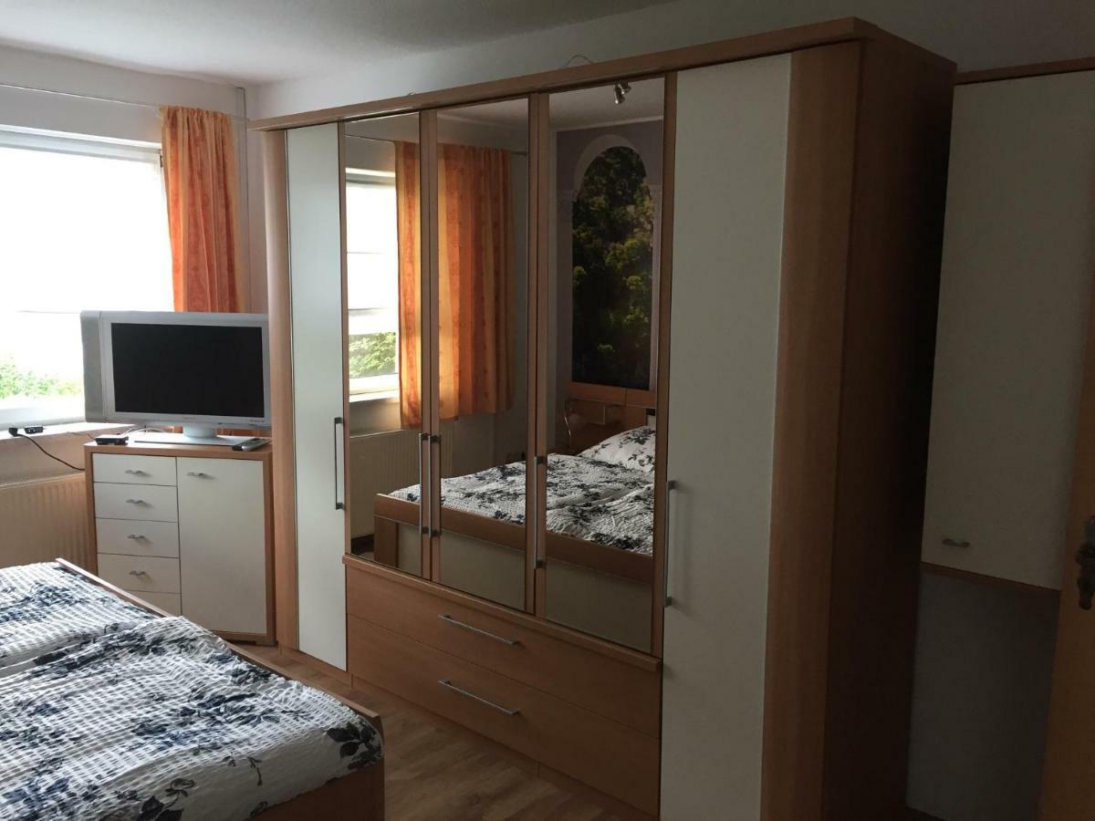 Ferienwohnung Neustrelitz Bagian luar foto