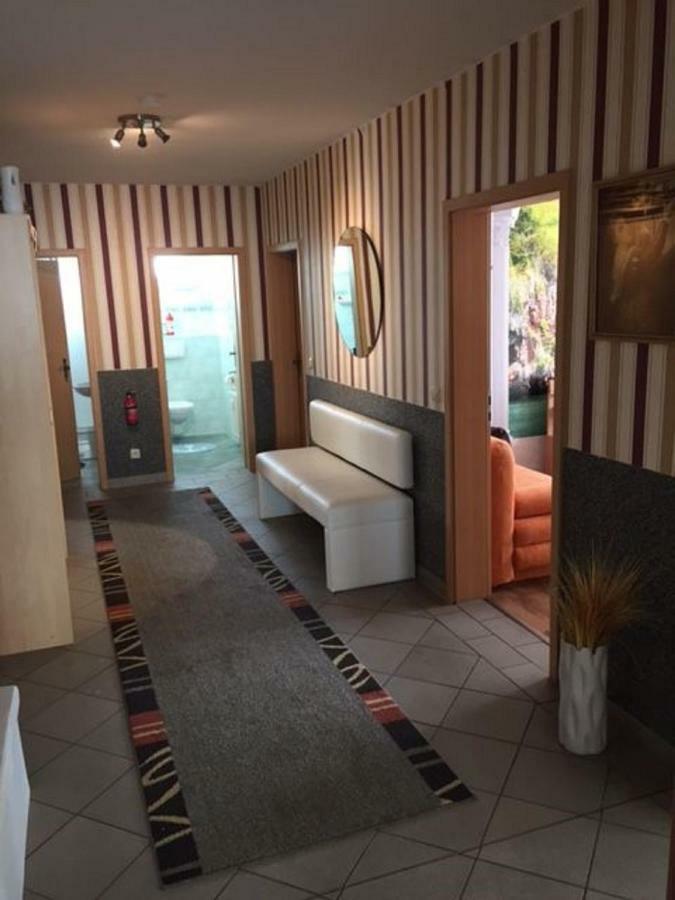 Ferienwohnung Neustrelitz Bagian luar foto